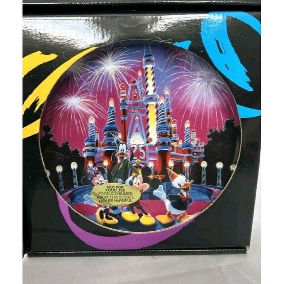 The Art Of Disney 1996 Walt Disney World 25 Magical Years Anniversary Plate - Picture 2 of 4